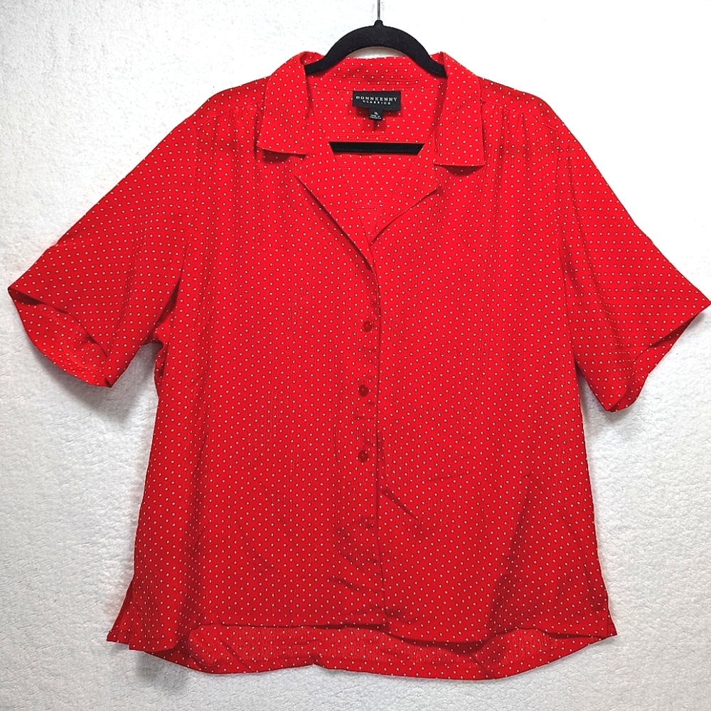 4/$75 Donnkenny Classic Red White Polkadot Collared Button Up Lightweight Blouse